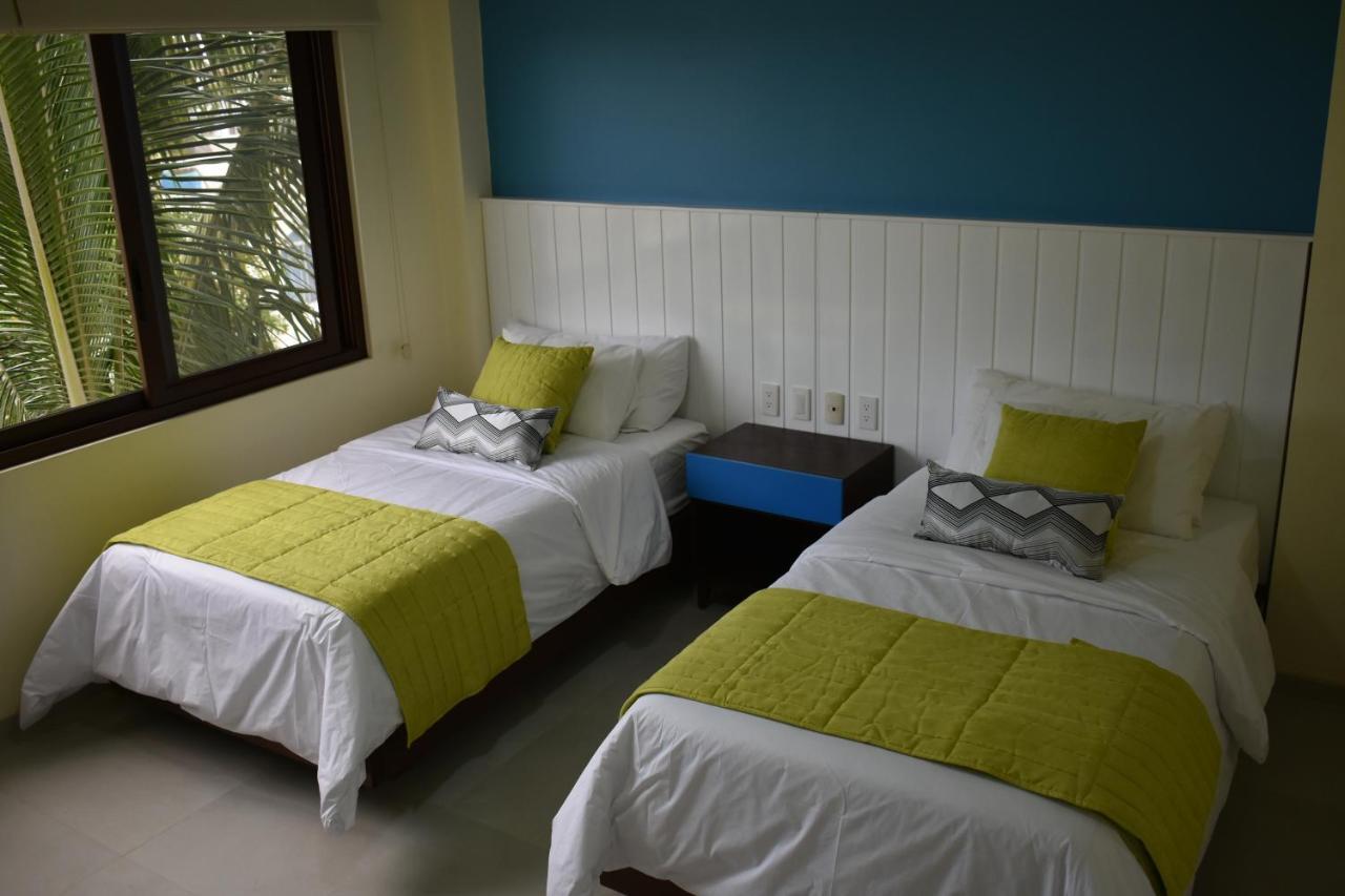 Hotel La Laguna Galapagos ปวยร์โต วิลยามิล ภายนอก รูปภาพ