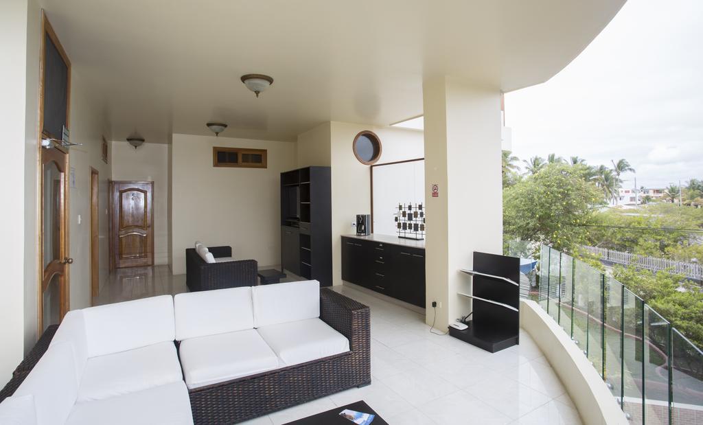 Hotel La Laguna Galapagos ปวยร์โต วิลยามิล ภายนอก รูปภาพ