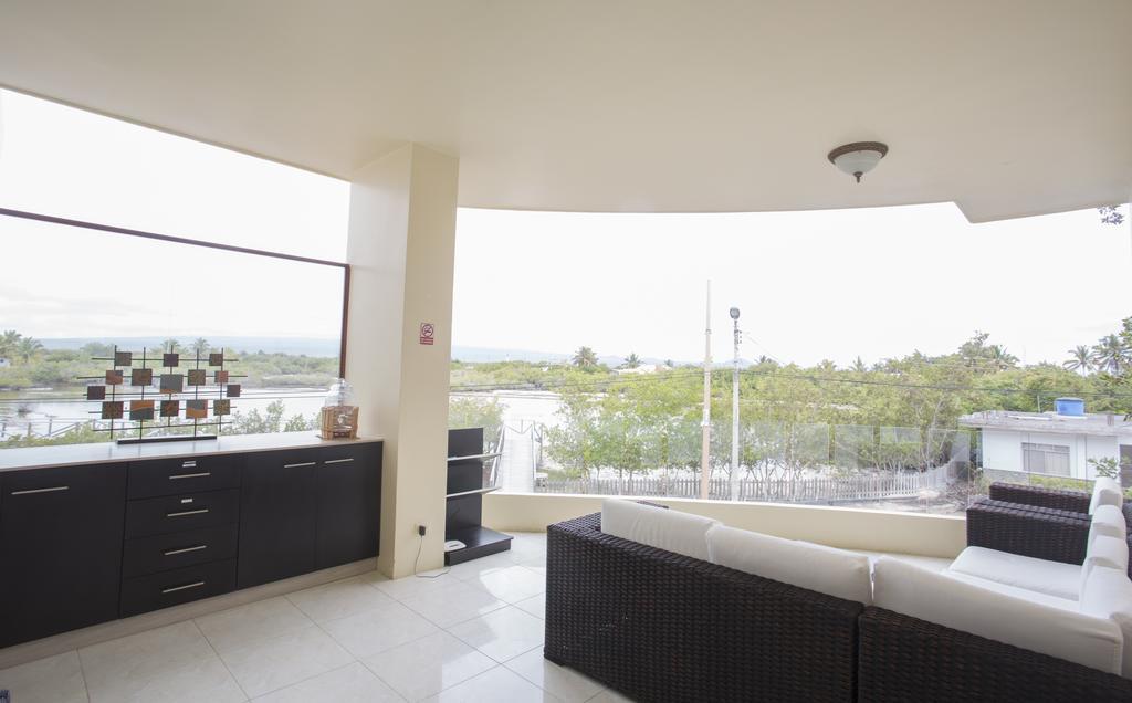 Hotel La Laguna Galapagos ปวยร์โต วิลยามิล ภายนอก รูปภาพ