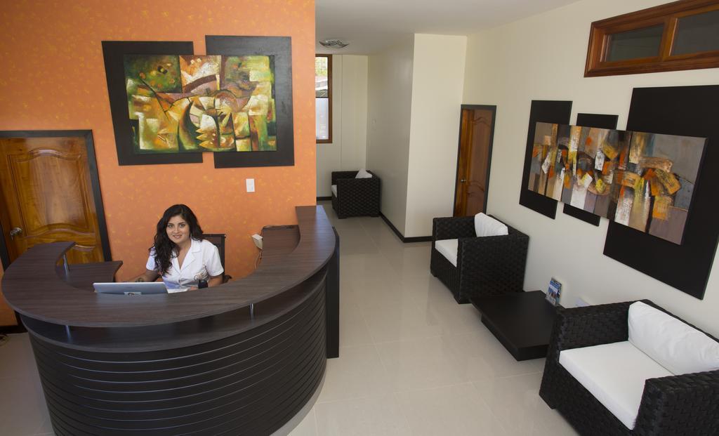 Hotel La Laguna Galapagos ปวยร์โต วิลยามิล ภายนอก รูปภาพ