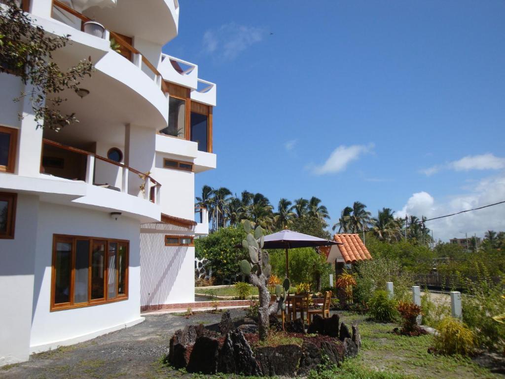 Hotel La Laguna Galapagos ปวยร์โต วิลยามิล ภายนอก รูปภาพ