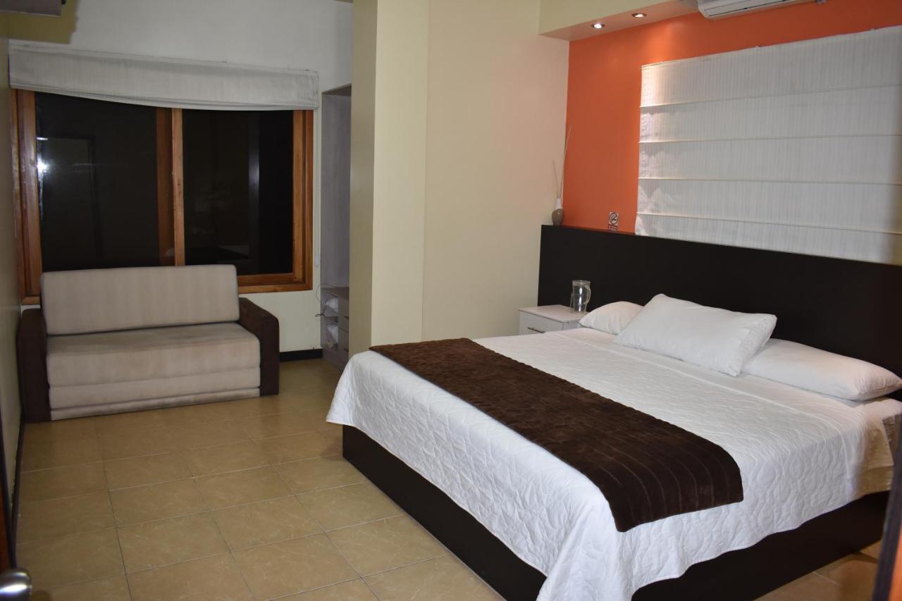 Hotel La Laguna Galapagos ปวยร์โต วิลยามิล ภายนอก รูปภาพ