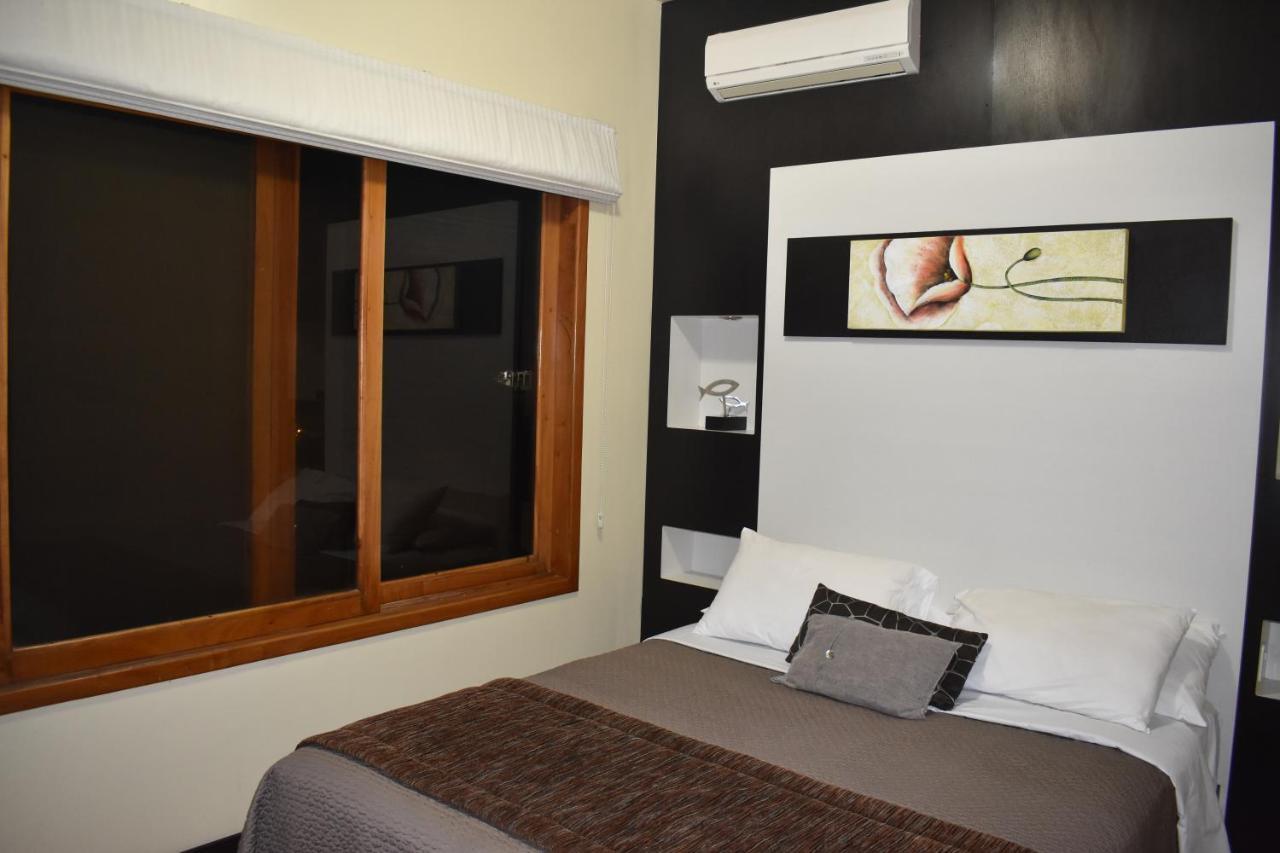 Hotel La Laguna Galapagos ปวยร์โต วิลยามิล ภายนอก รูปภาพ